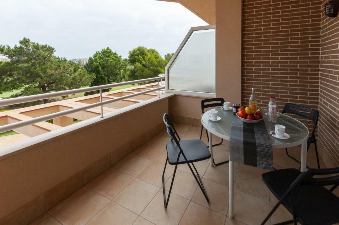 Buganvilla Oliva Bagian luar foto